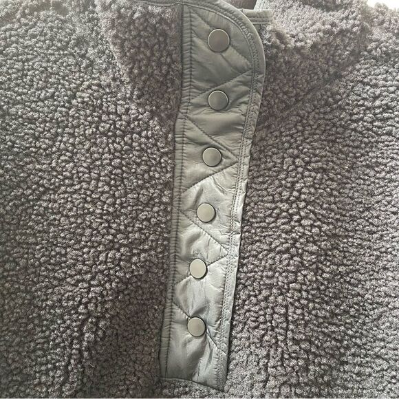 NWT ATHLETA Cozy Sherpa Snap Sweatshirt Size XL Black - Picture 14 of 16